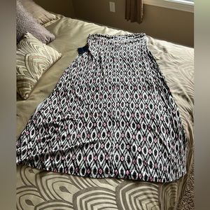 Falls Creek XL Maxi Skirt w/side slit